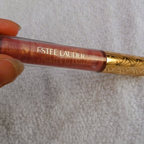 Estee lauder - lip gloss - NEW - Picture 3 of 3